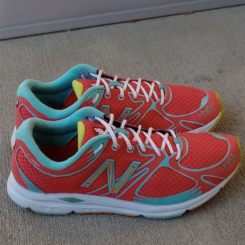 Woman's new balance professional running shoe